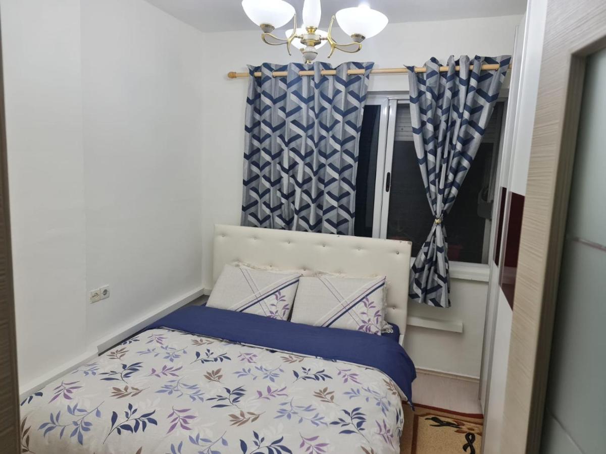 Saloon Apartment 地拉那 外观 照片