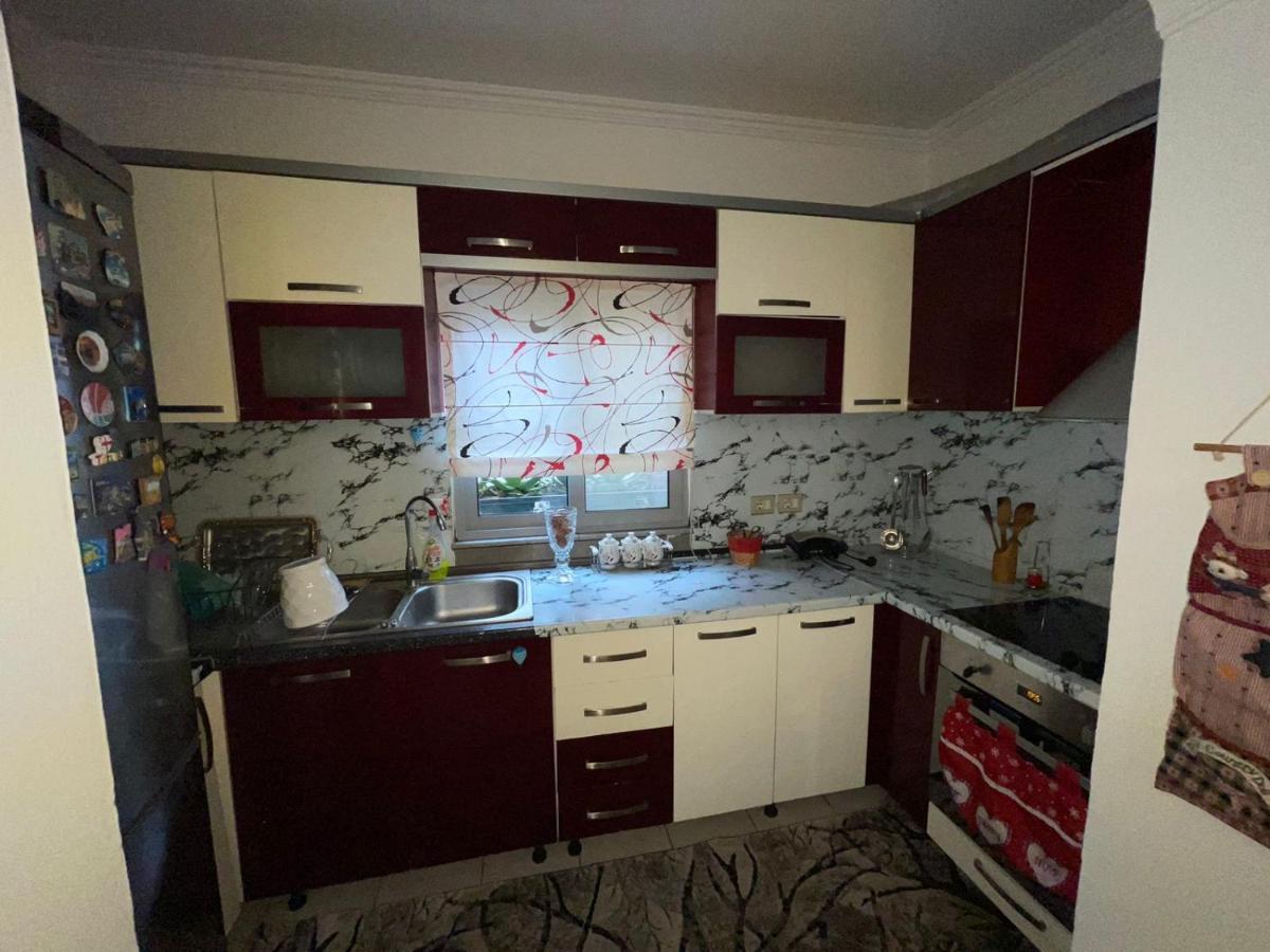 Saloon Apartment 地拉那 外观 照片