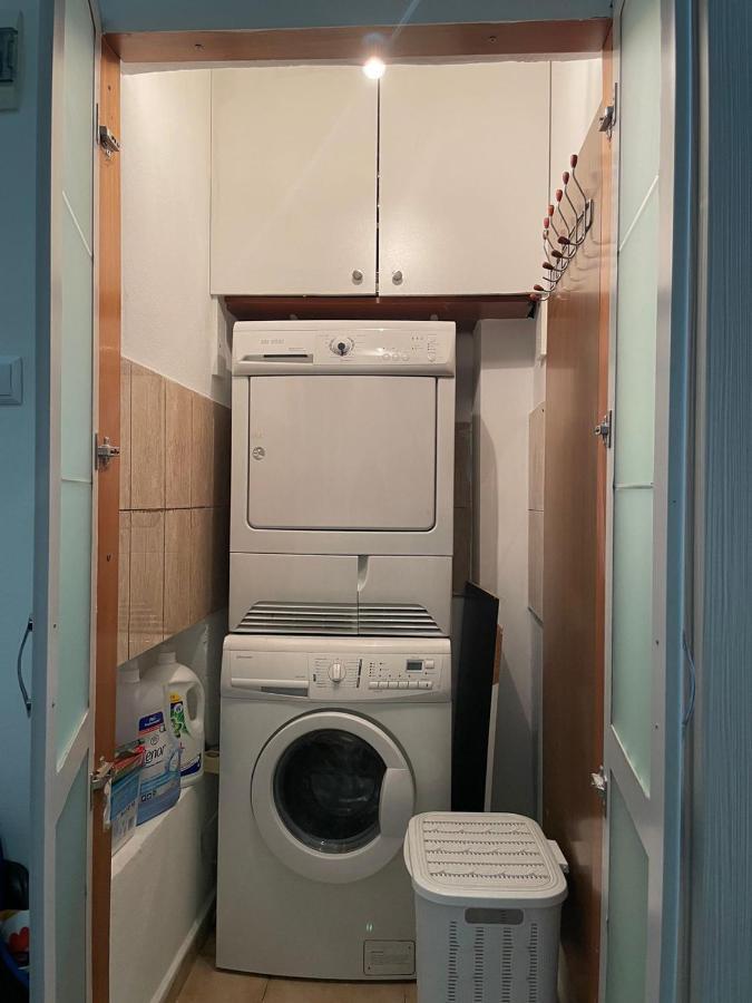 Saloon Apartment 地拉那 外观 照片